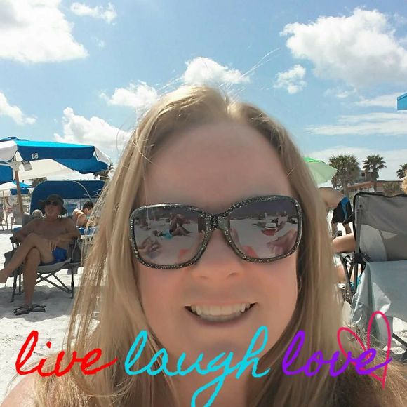 Meet your Posher, Michelle - Picture 1 of 1